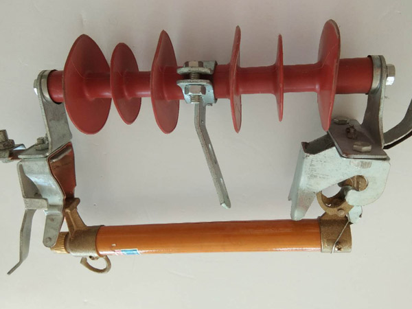 熔断器
